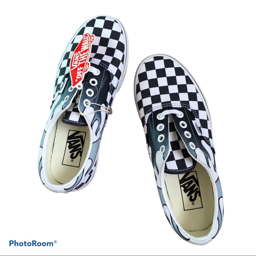 Vans - Picture 5 of 7